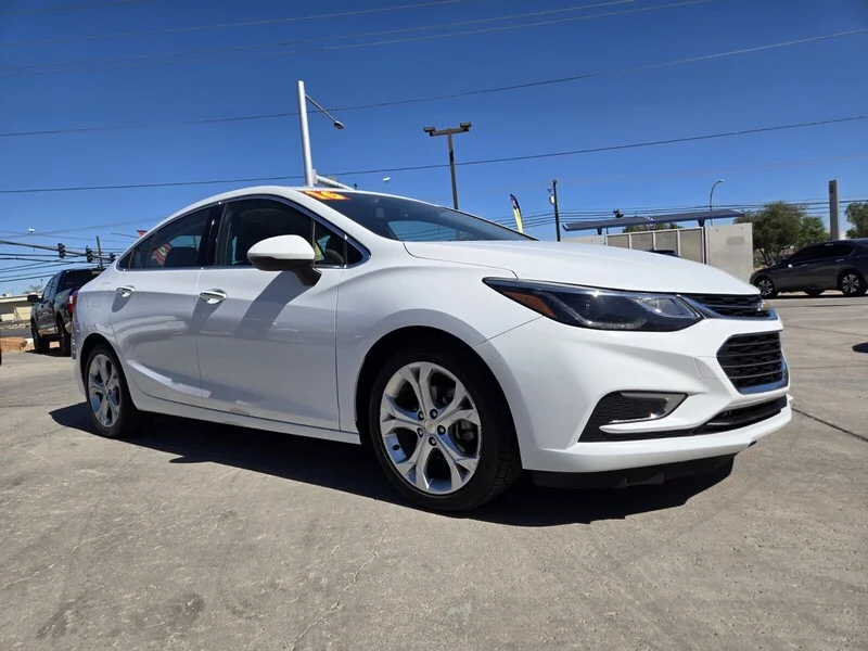 Used 2016 Summit White Chevrolet Premier image 3