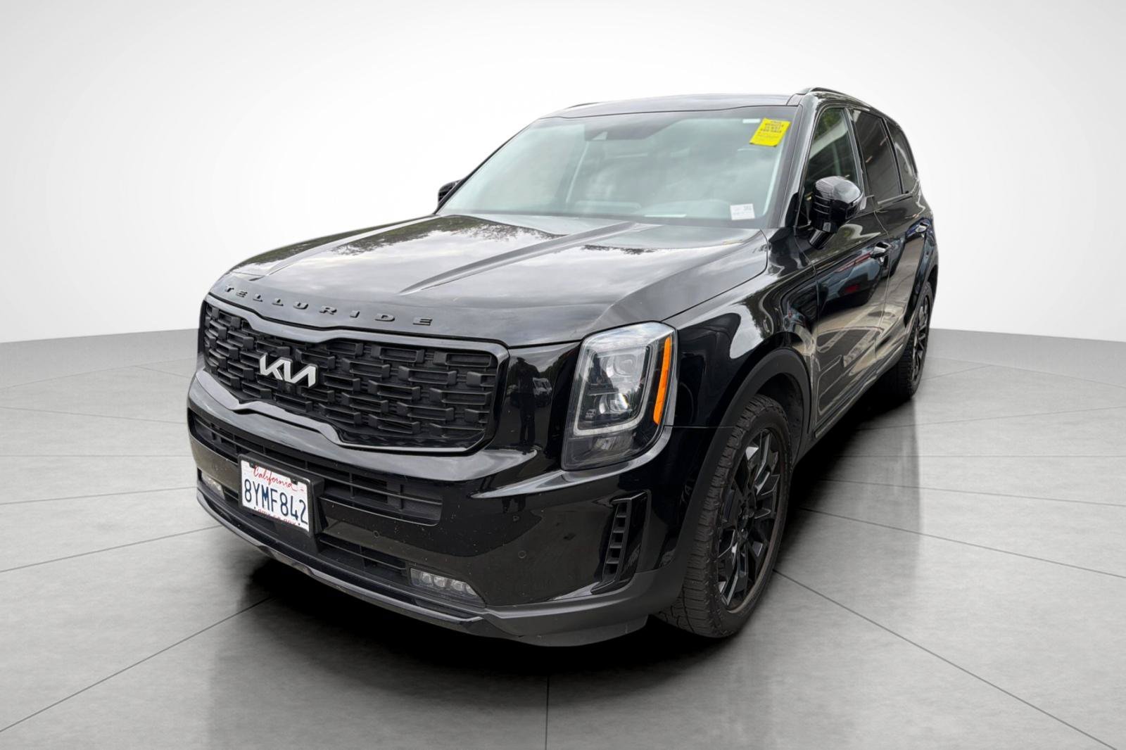 Used 2022 Black Kia SX image 2