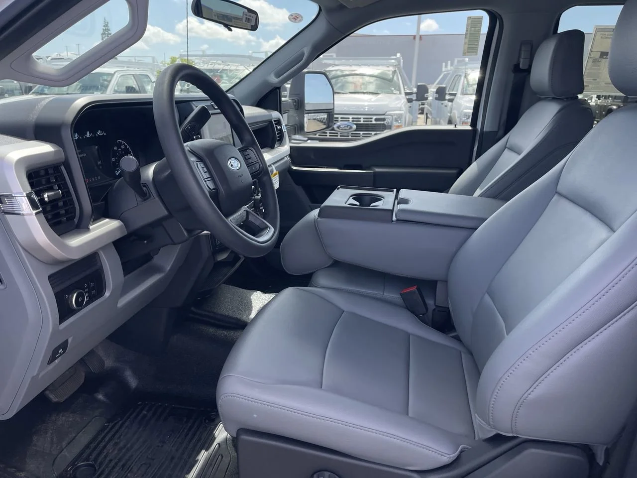 New 2026 Oxford White Ford  image 17