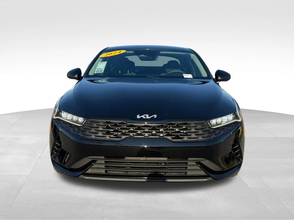 Used 2024 Black Kia LXS image 28