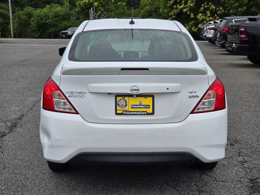 Used 2018 White Nissan 1.6 SV image 25