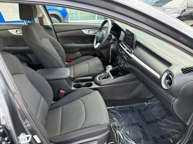 Used 2024 Gray Kia LXS image 16