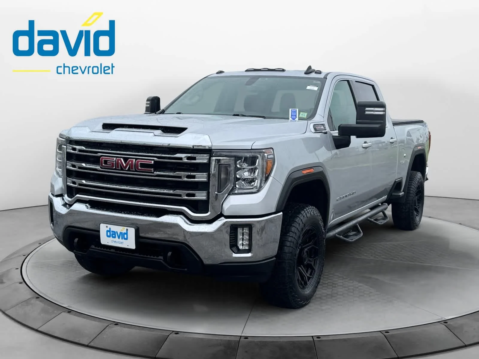 2022 GMC Sierra 4WD Crew Cab Standard Box SLE's photo