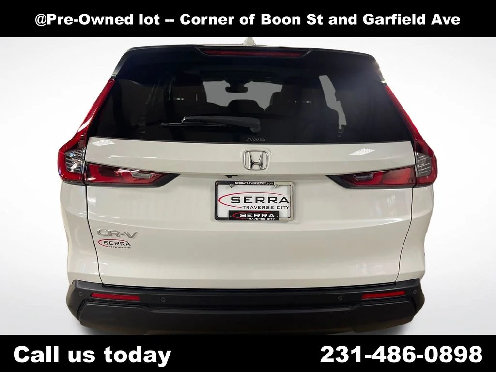 Used 2023  Honda EX-L image 4