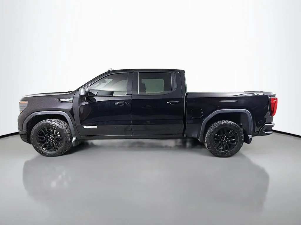 Used 2023 Onyx Black GMC Elevation image 9