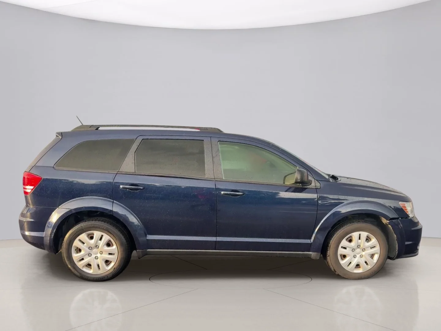 Used 2018 Blue Dodge SE image 6