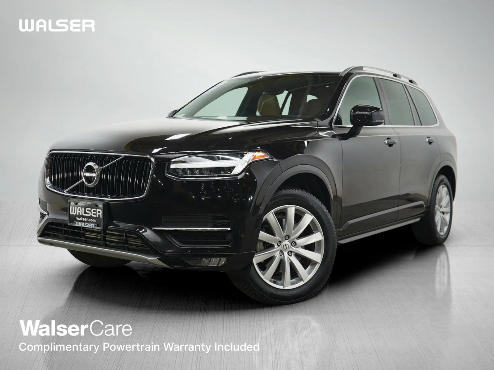 2018 Volvo XC90 T6 AWD Momentum's photo