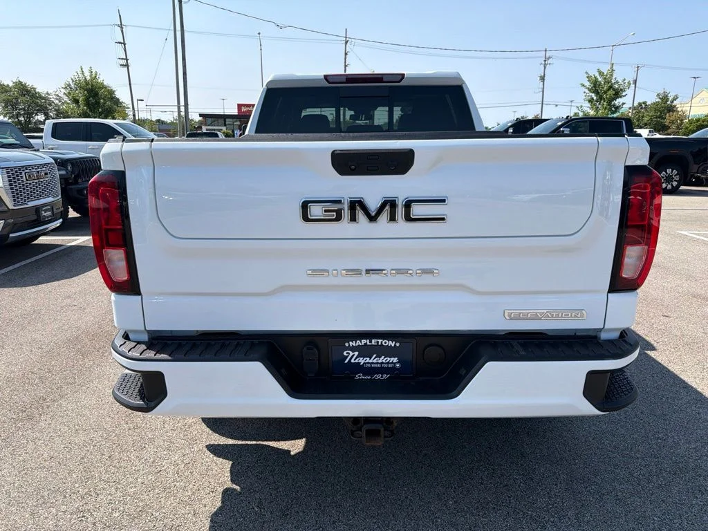 Used 2024 White GMC Elevation image 6