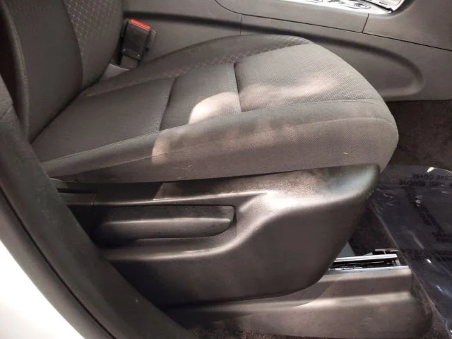 Used 2018 White Jeep Laredo E image 39