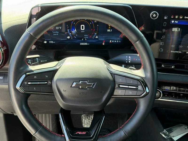 Used 2025 Iridescent Pearl Tricoat Chevrolet RS image 13