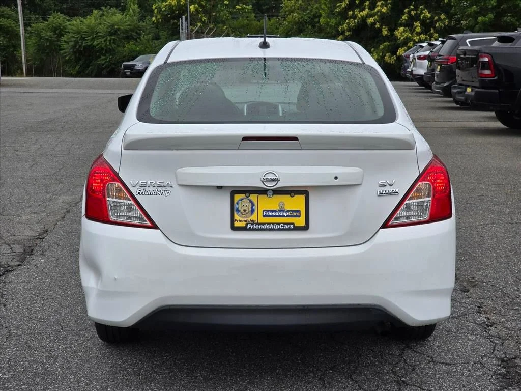 Used 2018 White Nissan 1.6 SV image 25