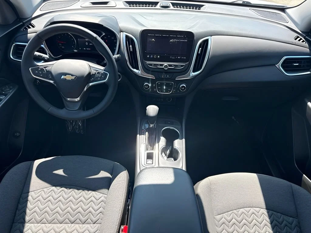 Used 2024 Summit White Chevrolet LT image 14