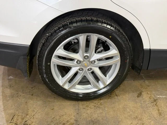 Used 2019 Pearl Chevrolet Premier image 6