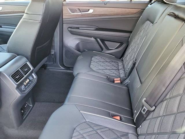 2026 Volkswagen Atlas SEL Premium R-Line - Photo 13