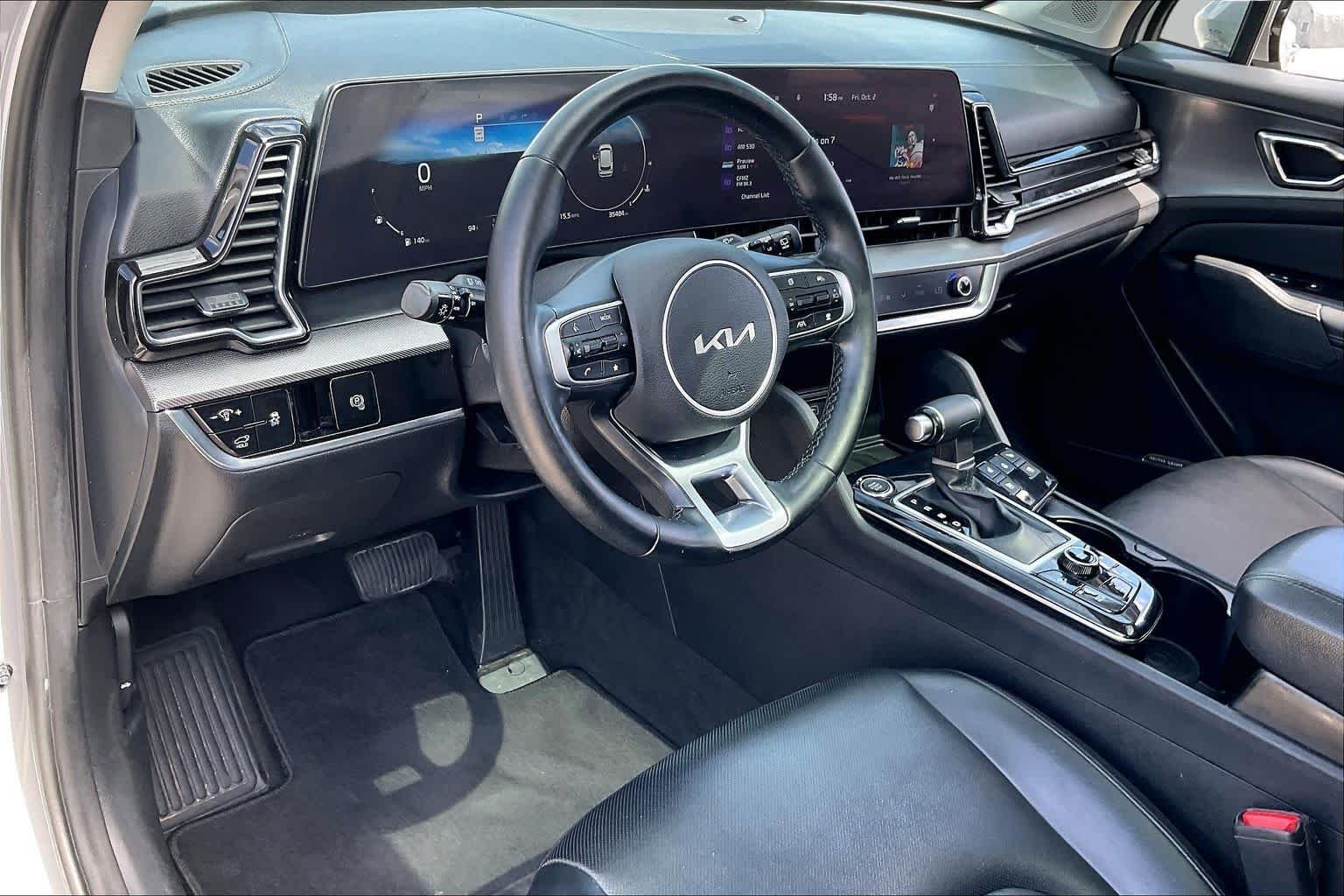 Used 2023 Wolf Gray Kia SX-Prestige image 18