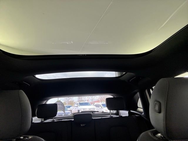 New 2026 White Mercedes-Benz GLA 250 image 33