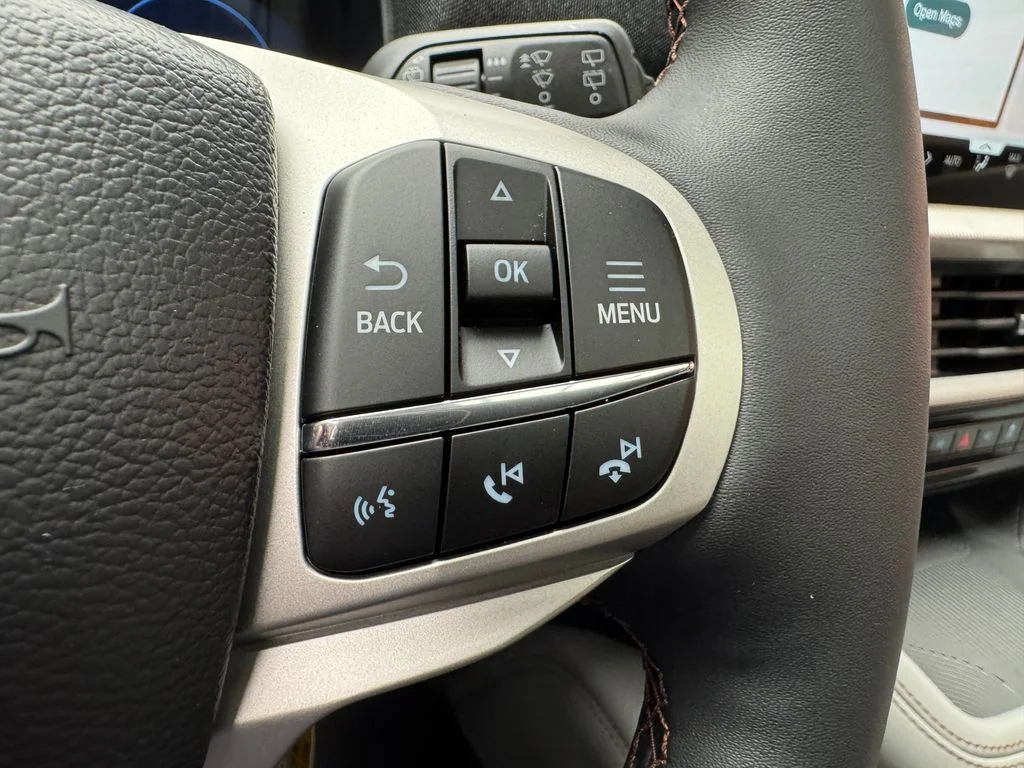 New 2026 Star White Metallic Tri-Coat Ford Active image 17