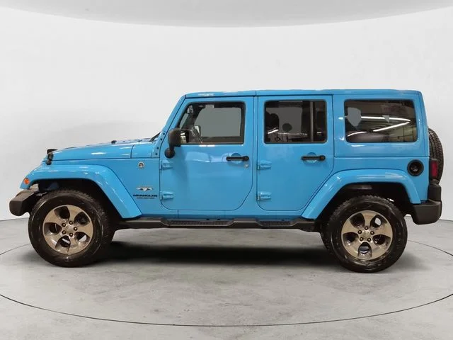Used 2017 Clearcoat Jeep Unlimited Sahara image 8