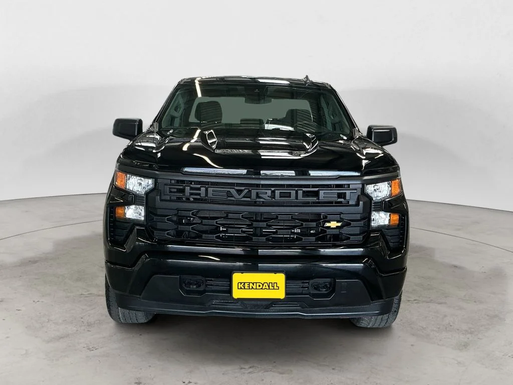 Used 2025 Black Chevrolet Custom image 2