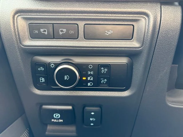 Certified Used 2024  Ford Lariat image 20