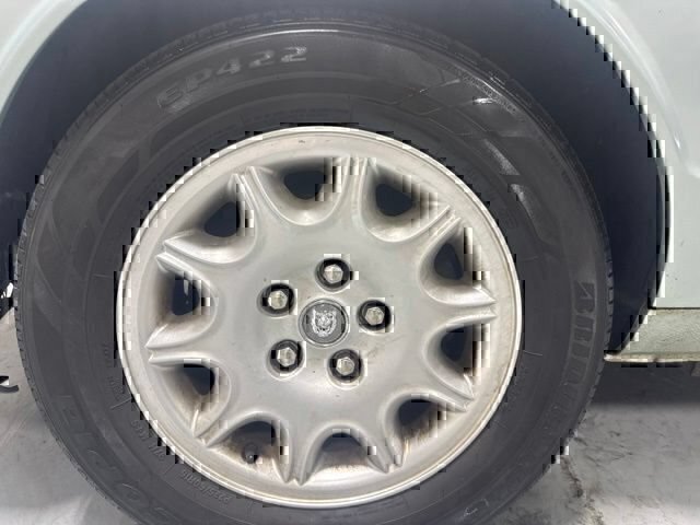 Used 2000 Gold Jaguar Base image 11