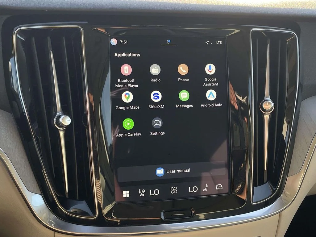 2025 Volvo V60 Cross Country Plus - Photo 16