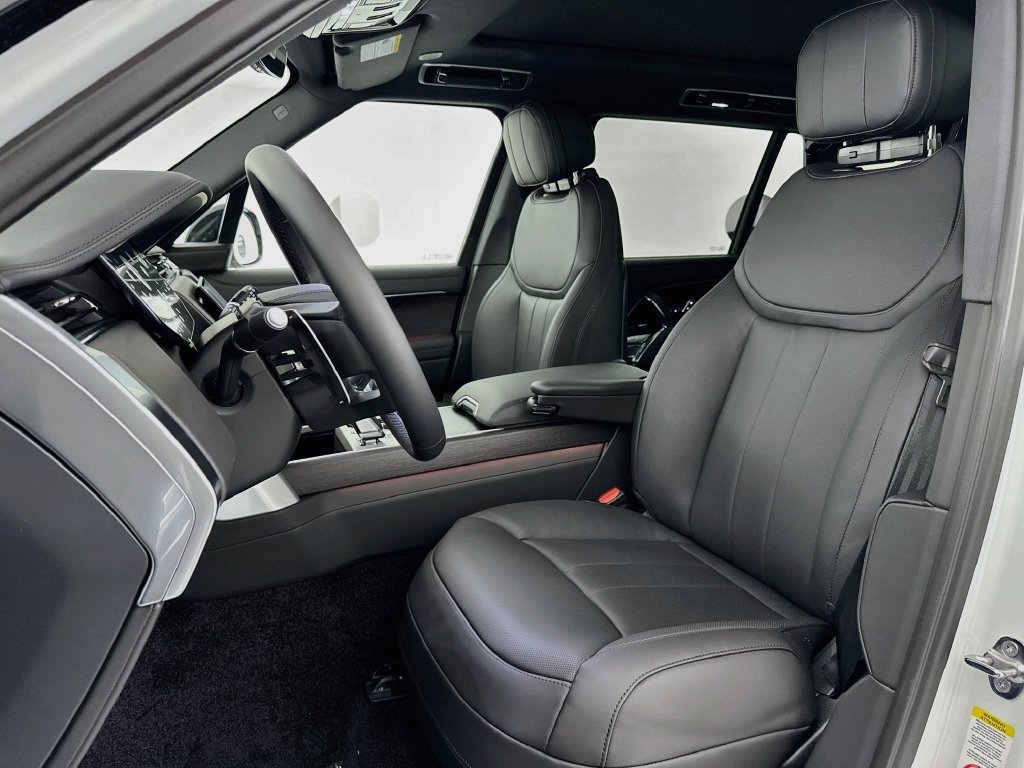 New 2027 Fuji White Land Rover SE image 21