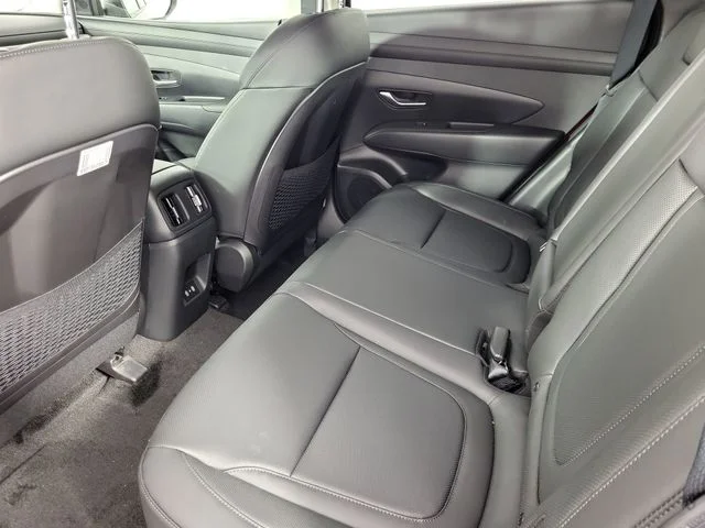 Used 2025 Red Hyundai SEL Convenience image 16
