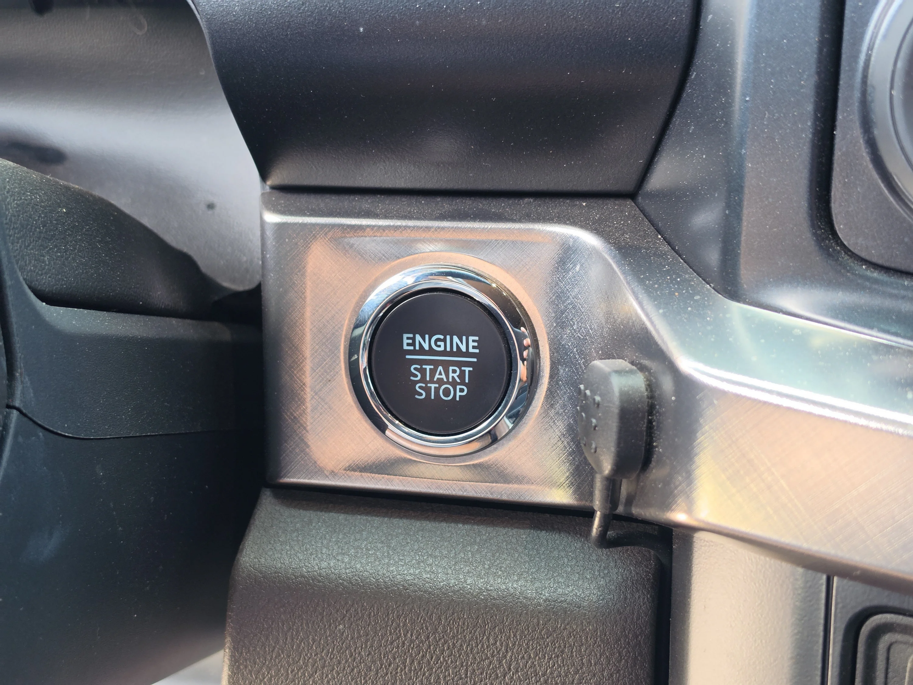 Used 2024 Red Metallic Ford King Ranch image 40