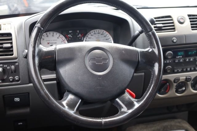 Used 2005 Red Chevrolet LS image 7