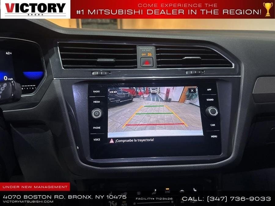 Used 2023 White Volkswagen 2.0T SE image 47