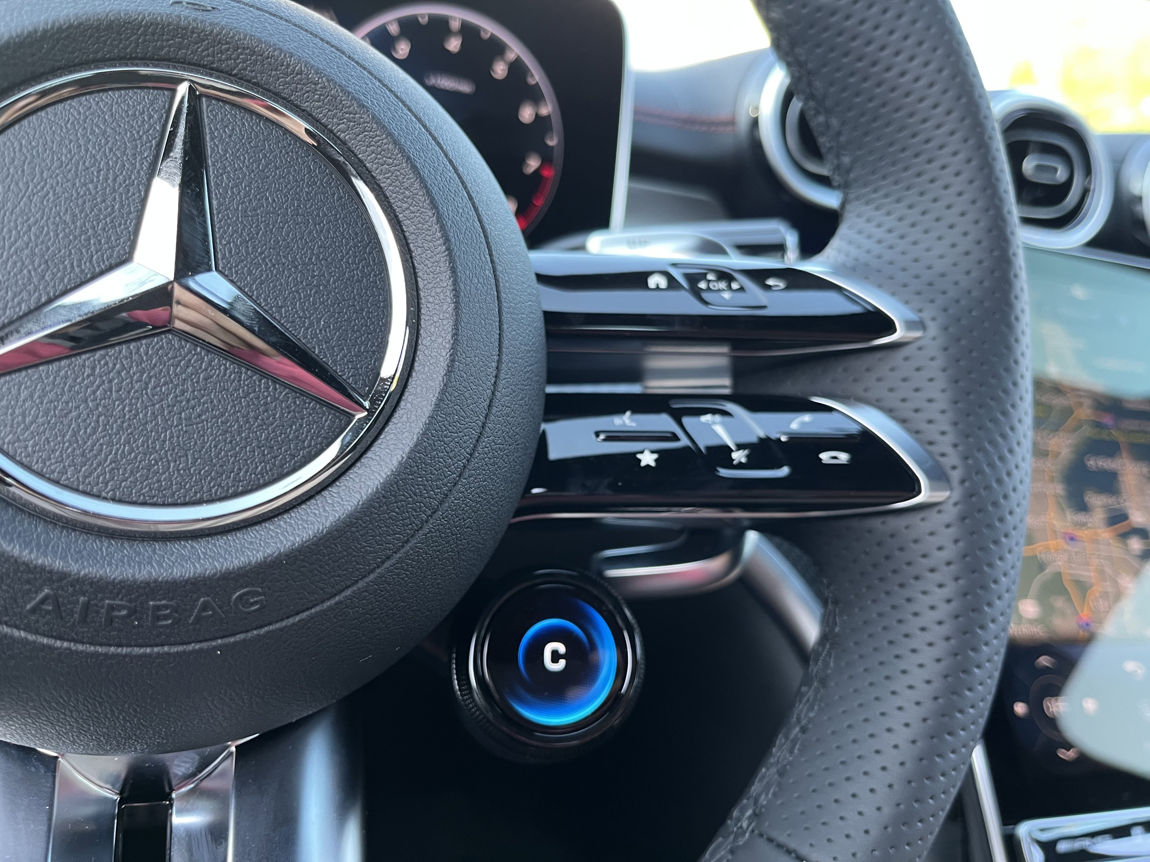 New 2026 MANUFAKTUR Moonlight White Metallic Mercedes-Benz AMG® C 43 image 55