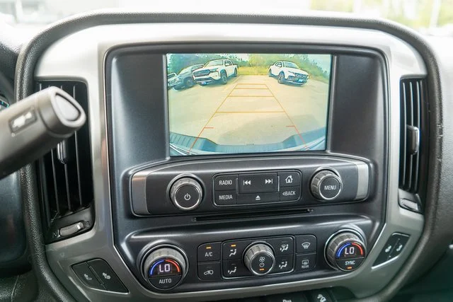 Used 2018 HAVANA METALLIC Chevrolet LT image 21