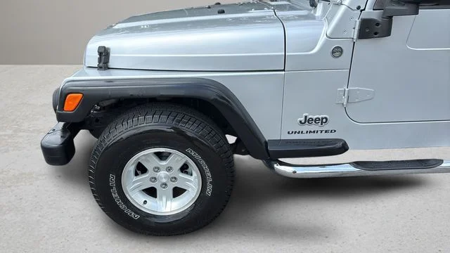 Used 2006 Silver Jeep Unlimited image 34
