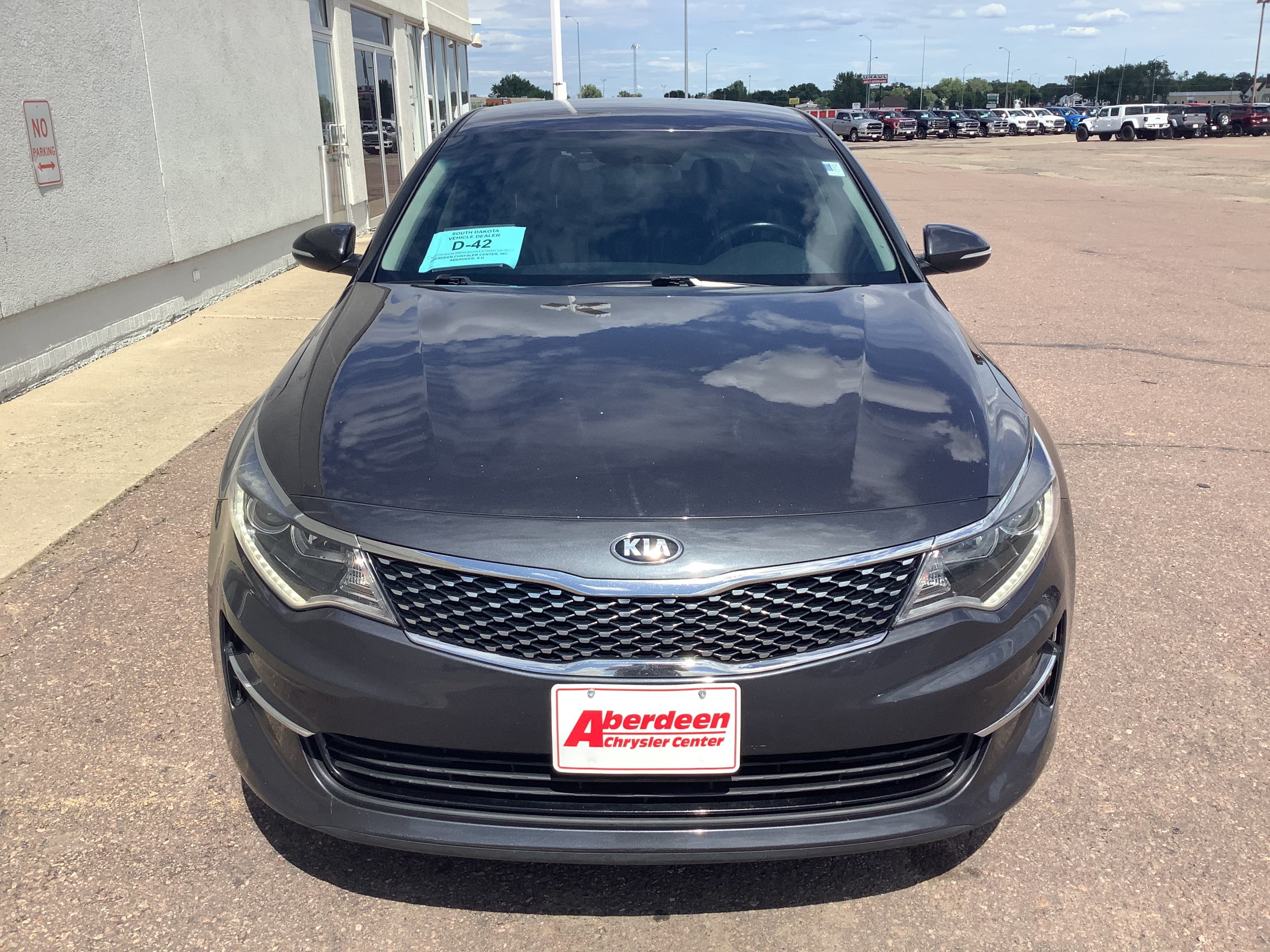 Used 2018 Kia Optima EX with VIN 5XXGU4L38JG260842 for sale in Aberdeen, SD