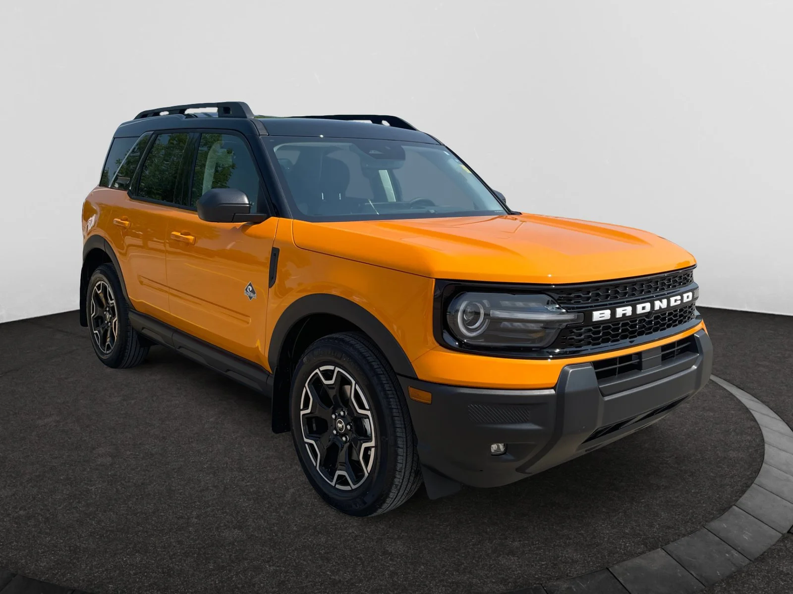 New 2026 Orange Fury Metallic Tri-Coat Ford Outer Banks image 7