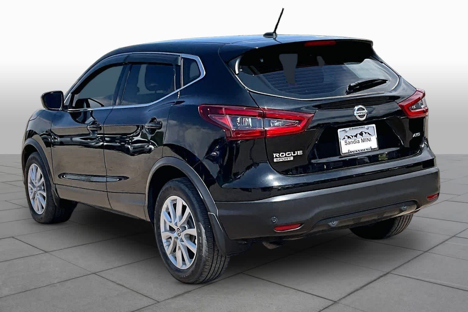 Used 2021 Magnetic Black Pearl Nissan S image 9
