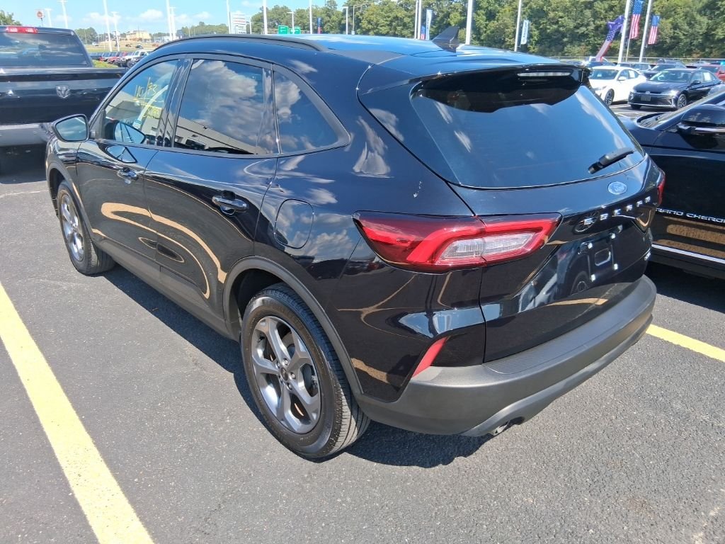 Used 2025 Black Ford ST-Line Select image 3
