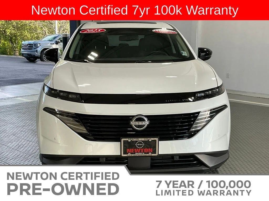 Certified Used 2025 White Pearl Nissan SL image 29