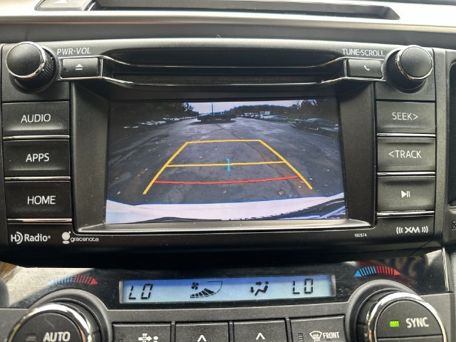 Used 2018 White Toyota XLE image 34