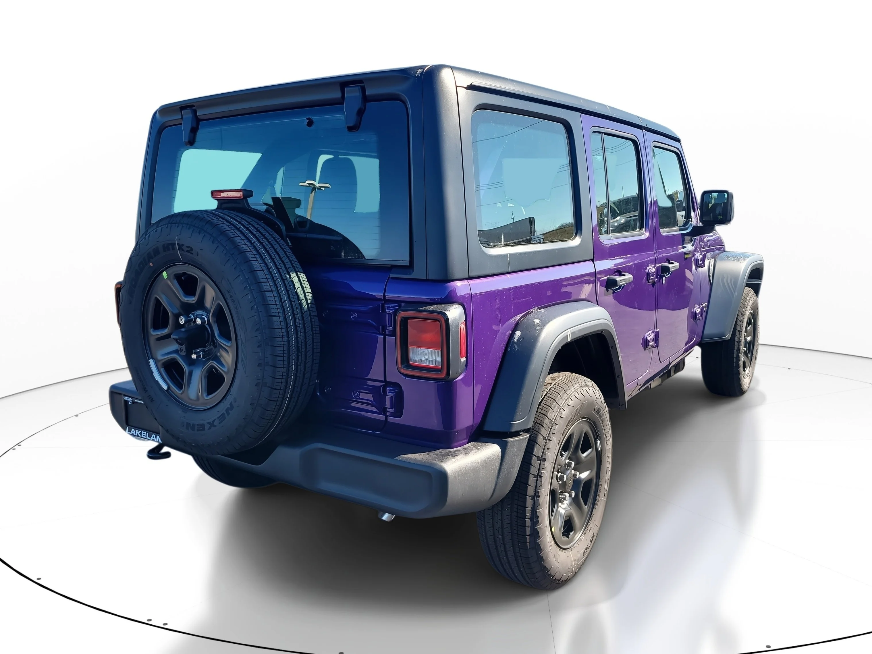 New 2026 Reign Jeep Sport image 6