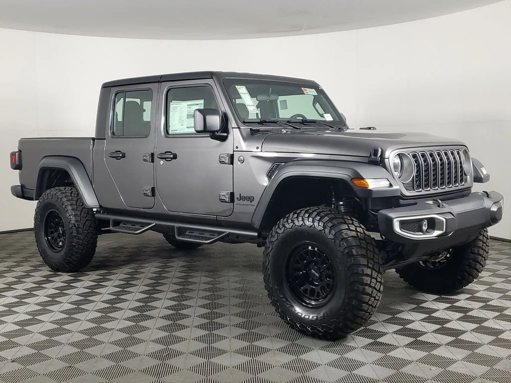 New 2026 Granite Crystal Metallic Clear-Coat Exterior Paint Jeep Sport image 2