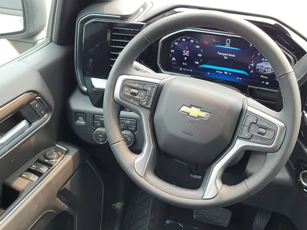 New 2026 Sterling Gray Metallic Chevrolet LT (2FL) image 21