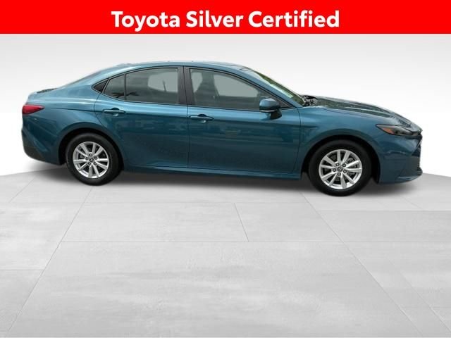 Used 2025  Toyota LE image 4