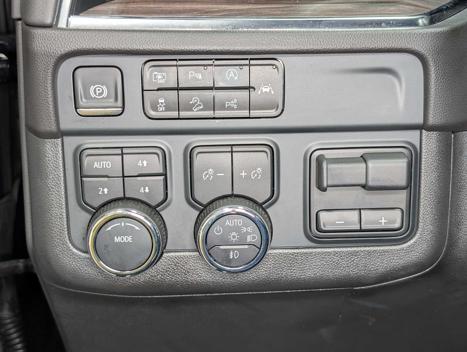 2025 Chevrolet Tahoe Z71 - Photo 39