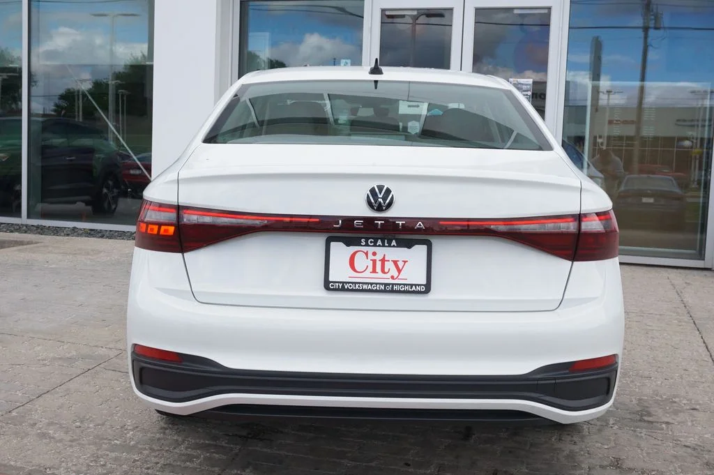Certified Used 2025 White Volkswagen 1.5T S image 6