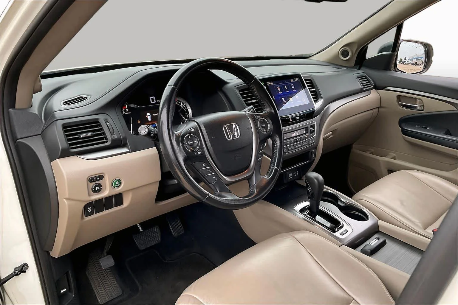 Used 2016 White Diamond Pearl Honda EX-L image 17