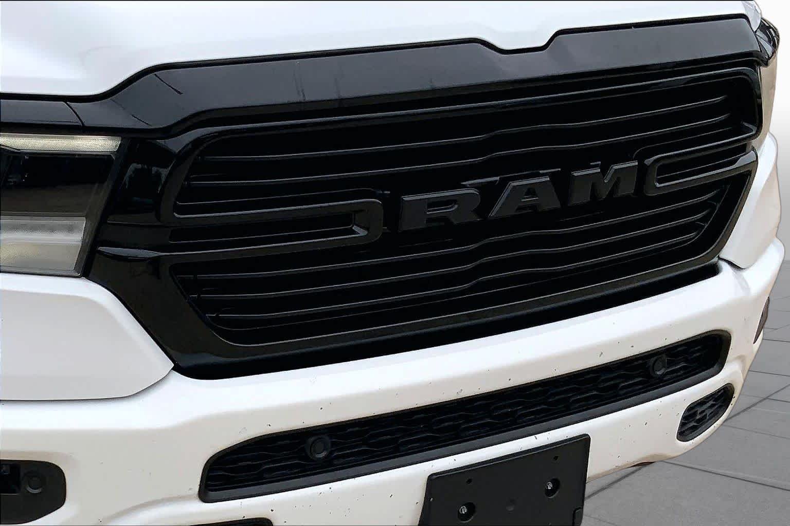 Used 2022 Bright White Clearcoat Ram Laramie image 29