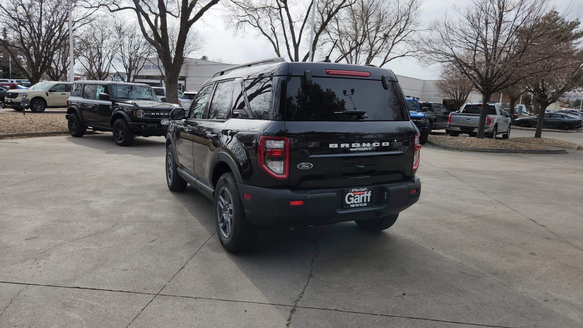 New 2025 Shadow Black Ford Big Bend image 10