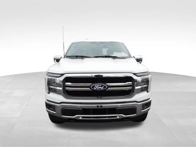 New 2026 Star White Metallic Tri-Coat Ford Lariat® image 56